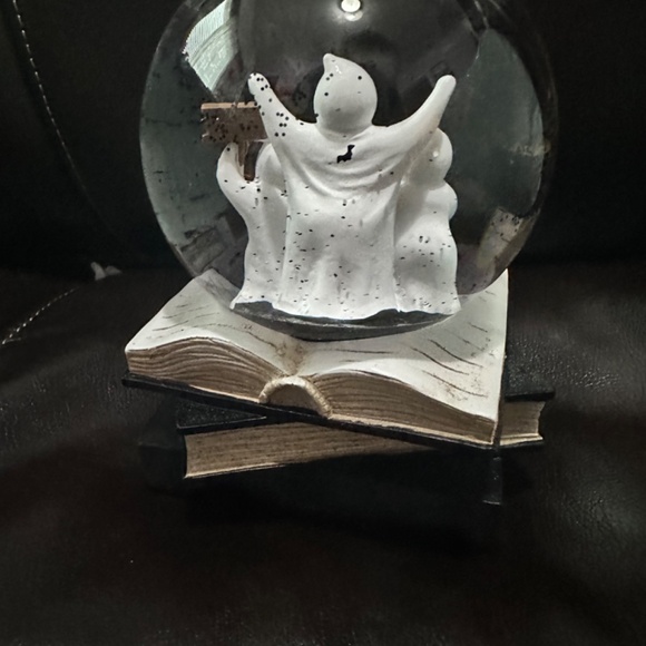 Cute Halloween decor snowglobe book of spells ghosts - Picture 2 of 3